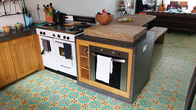 Detail Meubles Bas Et Cuisiniere Vintage Dans Renovation Maison Travaux Renovation Construction Neuve Architecte Maitre Doeuvre Paris Benazra.com