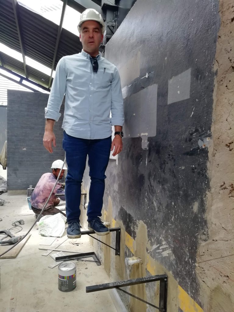Test Des Supports Metalliques Pour Grand Lavemains En Granito Travaux Renovation Construction Neuve Architecte Maitre Doeuvre Paris Benazra.com
