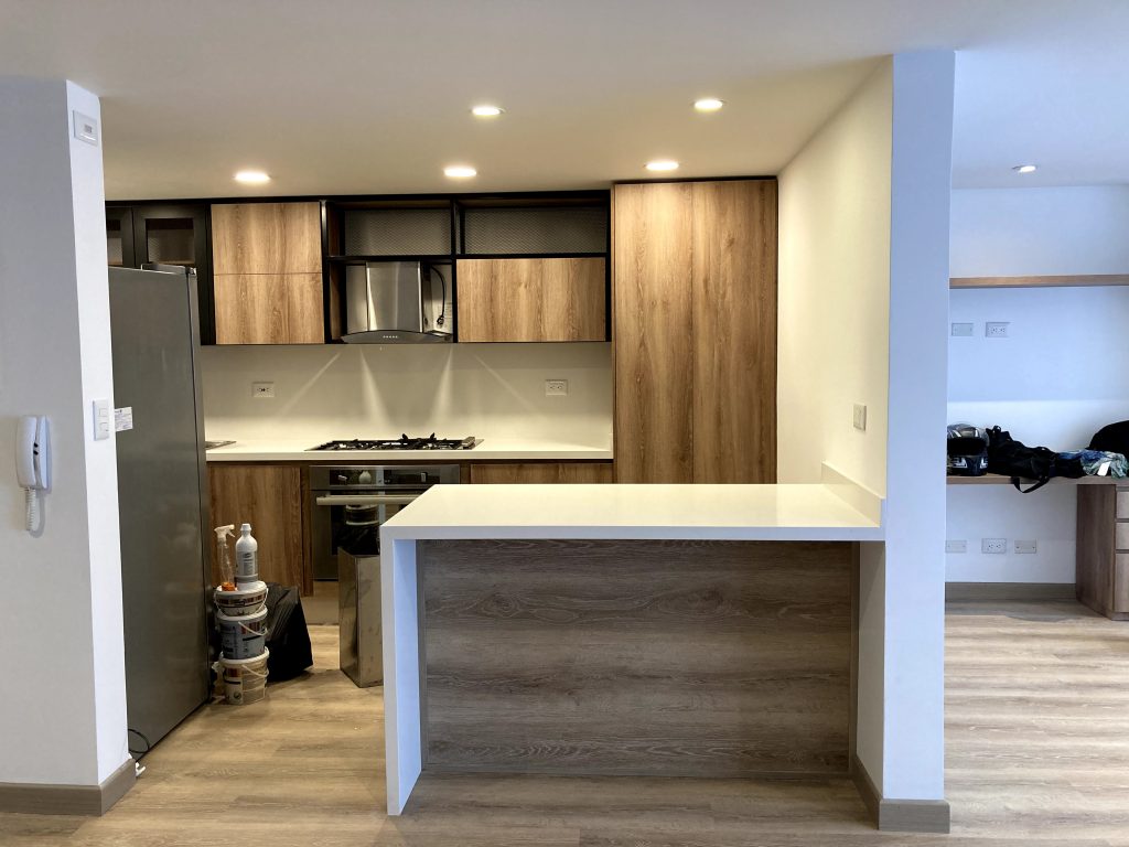 Vue Cuisine Renove Appartement Rue 69 Travaux Renovation Construction Neuve Architecte Maitre Doeuvre Paris Benazra.com